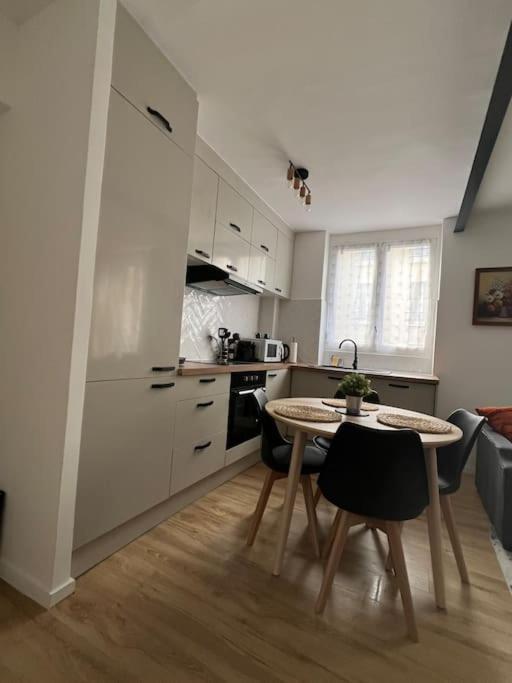 Appartement Proche De Paris, Parking Prive à Le Kremlin-Bicêtre Extérieur photo