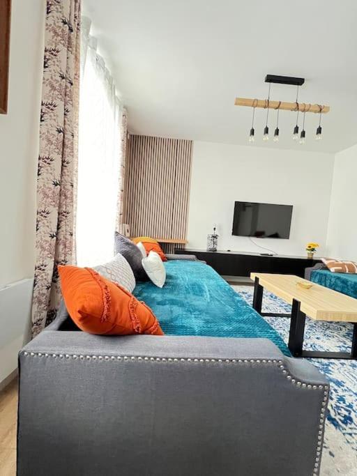 Appartement Proche De Paris, Parking Prive à Le Kremlin-Bicêtre Extérieur photo